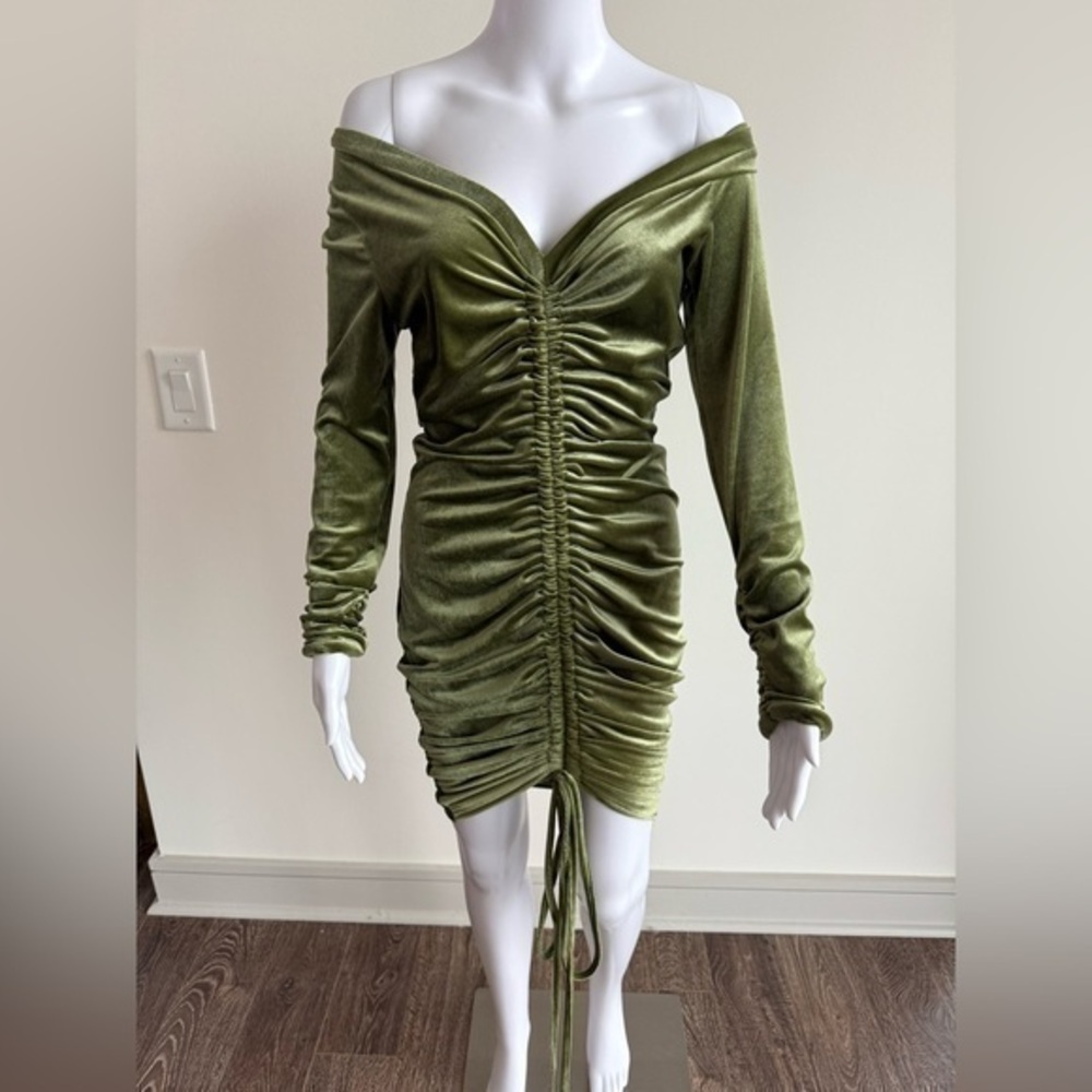Off-the-Shoulder Green Velvet Ruched Dress